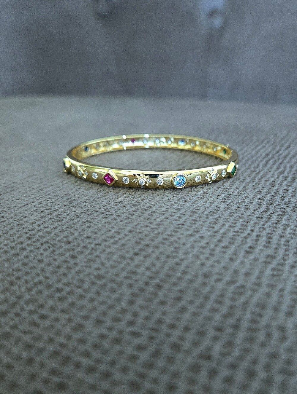 Zeyzey Thin Gold💛 Hinged Bracelet with Cubic Zirconias💎 - NWT